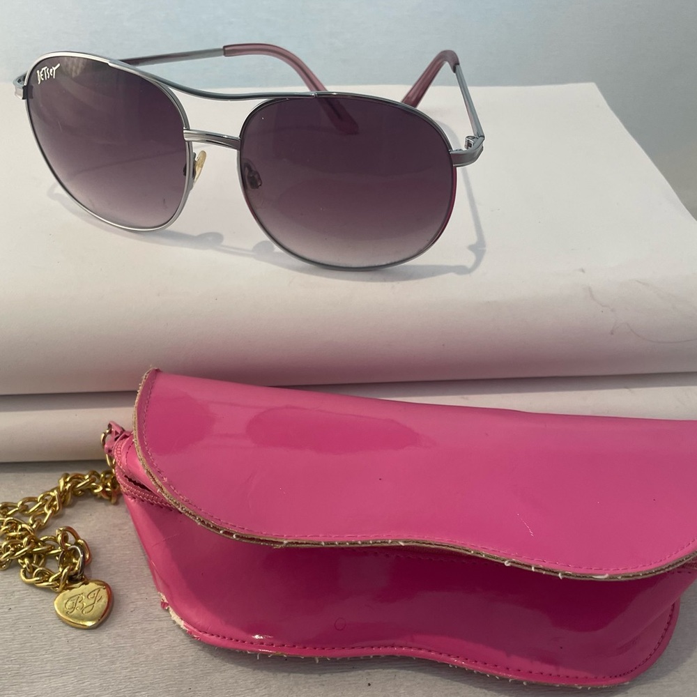 Betsey Johnson Aviator Sunglasses with Case
